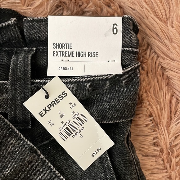 Express Shortie Extreme High Rise - Picture 3 of 3